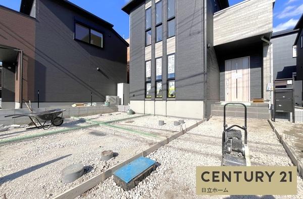 �_�ސ쌧���s�����扤�T����5���ڂ̐V�z��ˌ��Ă̒��ԏ�