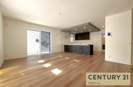 �_�ސ쌧���s�����扤�T����5���ڂ̐V�z��ˌ��Ẵ��r���O