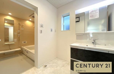 �_�ސ쌧���s�����扤�T����5���ڂ̐V�z��ˌ��Ă̐��ʑ�E���ʏ�