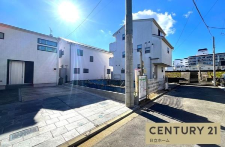 �_�ސ쌧���l�s�`�k��j����4���ڂ̐V�z��ˌ��Ă̑O�ʓ��H�܂ތ��n�ʐ^