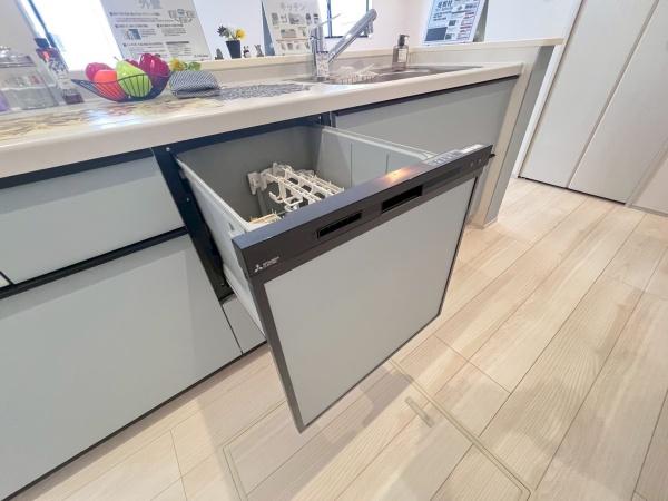 �_�ސ쌧���l�s���撆����1���ڂ̐V�z��ˌ��ẴL�b�`��