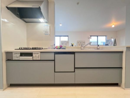 �_�ސ쌧���l�s���撆����1���ڂ̐V�z��ˌ��ẴL�b�`��