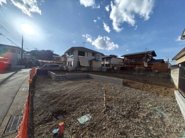 �_�ސ쌧���q�s�����4���ڂ̐V�z��ˌ��Ă̂��̑����n