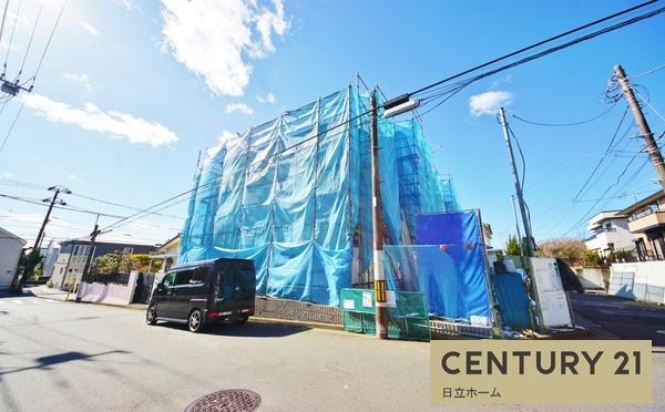 �_�ސ쌧���l�s�˒ˋ敽�˒��̐V�z��ˌ��Ă̑O�ʓ��H�܂ތ��n�ʐ^