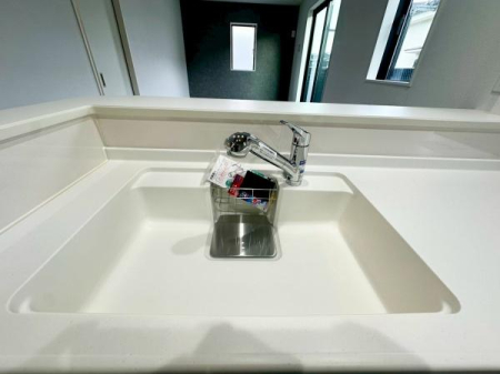 �_�ސ쌧���s���Ë��N�̐V�z��ˌ��ẴL�b�`��