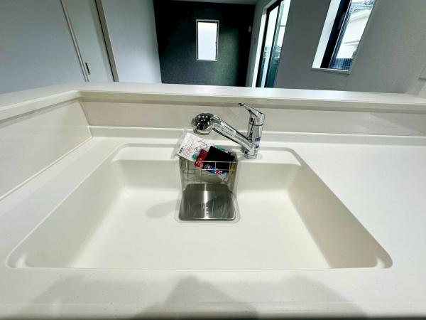 �_�ސ쌧���s���Ë��N�̐V�z��ˌ��ẴL�b�`��