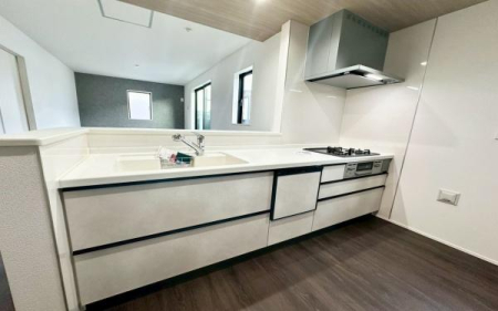 �_�ސ쌧���s���Ë��N�̐V�z��ˌ��ẴL�b�`��