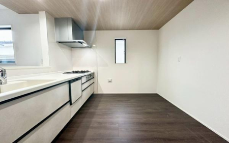 �_�ސ쌧���s���Ë��N�̐V�z��ˌ��ẴL�b�`��