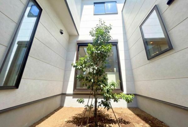 �_�ސ쌧���l�s�s�}�擌�R�c1���ڂ̐V�z��ˌ��Ă̒�