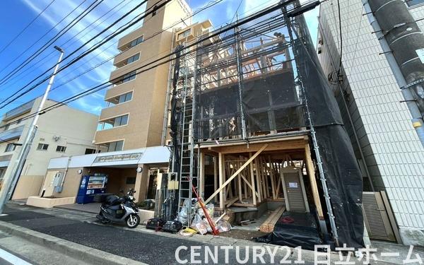 �_�ސ쌧���s�K�揬������1���ڂ̐V�z��ˌ��Ă̌��n�O�ώʐ^