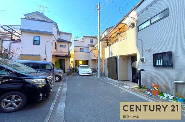 �_�ސ쌧���s����哇3���ڂ̒��È�ˌ��Ă̑O�ʓ��H�܂ތ��n�ʐ^