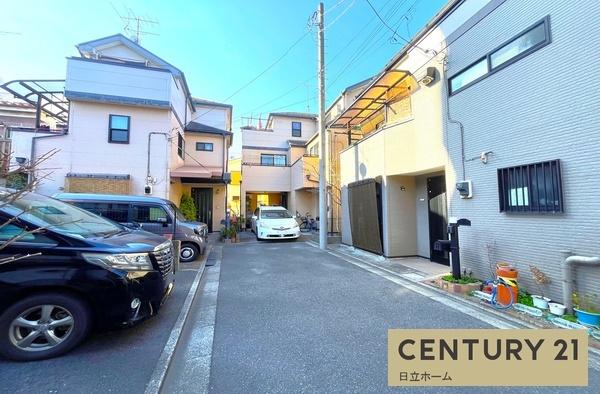 �_�ސ쌧���s����哇3���ڂ̒��È�ˌ��Ă̑O�ʓ��H�܂ތ��n�ʐ^