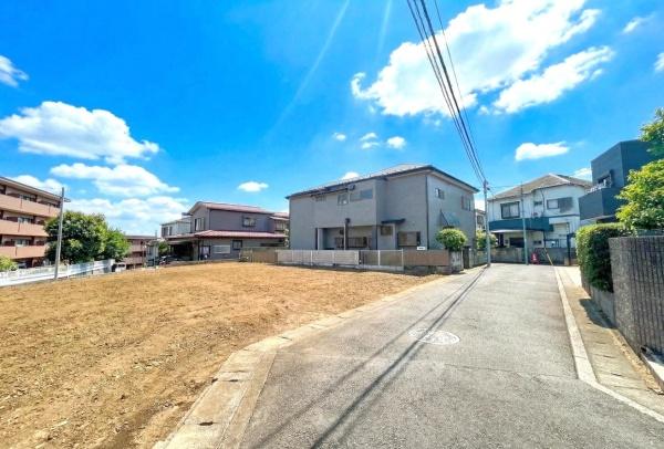 �_�ސ쌧���l�s�`���`��1���ڂ̓y�n�̑O�ʓ��H�܂ތ��n�ʐ^