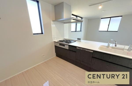 �_�ސ쌧���l�s�΋掛�R���̐V�z��ˌ��ẴL�b�`��