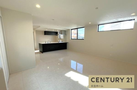 �_�ސ쌧���l�s�΋掛�R���̐V�z��ˌ��Ẵ��r���O