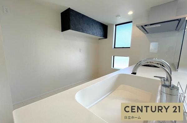 �_�ސ쌧���l�s�΋掛�R���̐V�z��ˌ��ẴL�b�`��