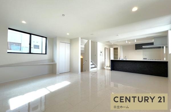 �_�ސ쌧���l�s�΋掛�R���̐V�z��ˌ��Ẵ��r���O