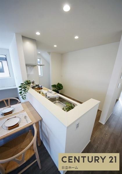 �_�ސ쌧���s���Ë�v�n1���ڂ̐V�z��ˌ��ẴL�b�`��