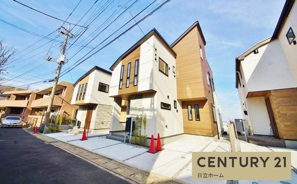 �_�ސ쌧���s���Ë�v�n1���ڂ̐V�z��ˌ��Ă̑O�ʓ��H�܂ތ��n�ʐ^