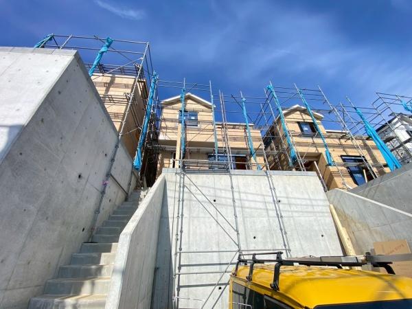 �_�ސ쌧���l�s����l�G����̐V�z��ˌ��Ă̌��n�O�ώʐ^