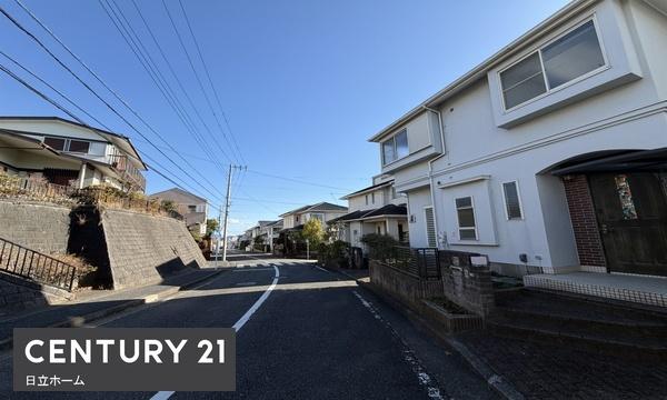 �_�ސ쌧���l�s�����Z�Y3���ڂ̐V�z��ˌ��Ă̑O�ʓ��H�܂ތ��n�ʐ^