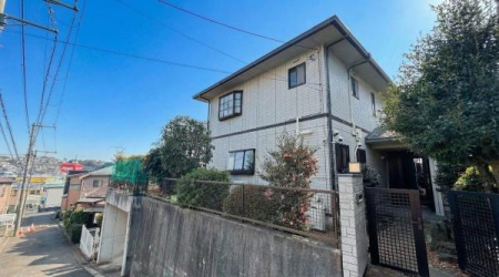 �_�ސ쌧���l�s�_�ސ�揼����3���ڂ̒��È�ˌ��Ă̑O�ʓ��H�܂ތ��n�ʐ^