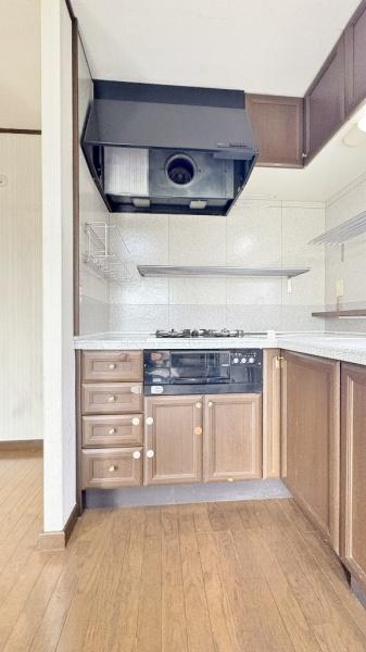 �_�ސ쌧���l�s�_�ސ�揼����3���ڂ̒��È�ˌ��ẴL�b�`��