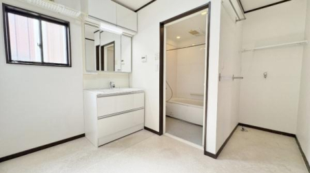 �_�ސ쌧���l�s�_�ސ�揼����3���ڂ̒��È�ˌ��Ă̐��ʑ�E���ʏ�