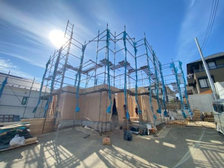 �_�ސ쌧���l�s����l�G����̐V�z��ˌ��Ă̑O�ʓ��H�܂ތ��n�ʐ^