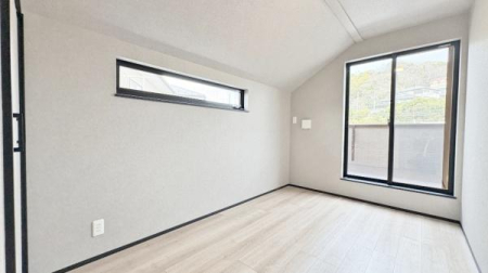 �_�ސ쌧���q�s�Â̐V�z��ˌ��Ă̗m��