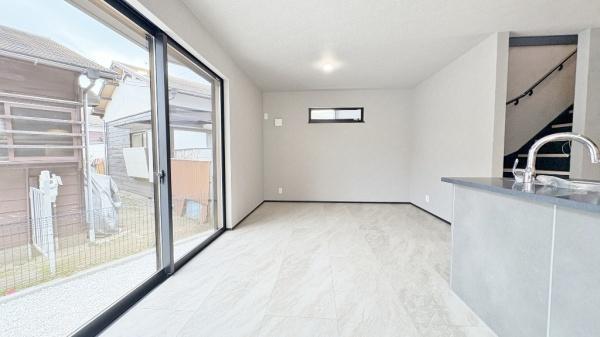 �_�ސ쌧���q�s�Â̐V�z��ˌ��Ẵ��r���O