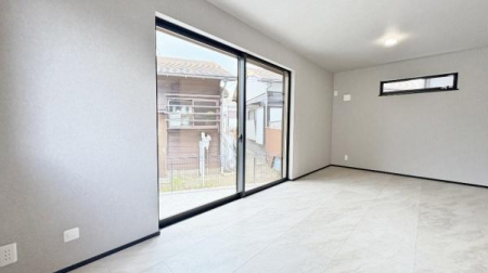 �_�ސ쌧���q�s�Â̐V�z��ˌ��Ẵ��r���O