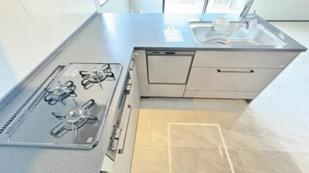 �_�ސ쌧���q�s�Â̐V�z��ˌ��ẴL�b�`��