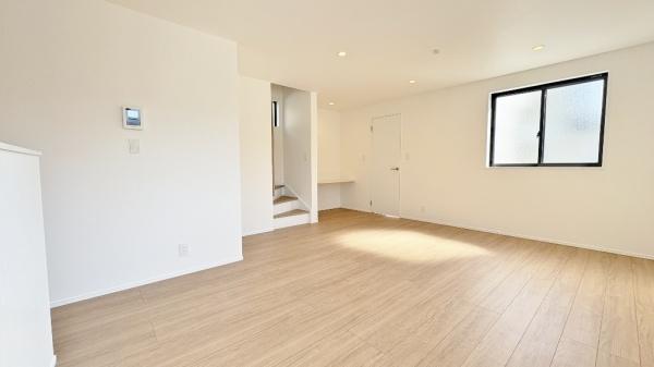 �_�ސ쌧���l�s���J�搣�J2���ڂ̐V�z��ˌ��Ẵ��r���O