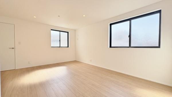 �_�ސ쌧���l�s���J�搣�J2���ڂ̐V�z��ˌ��Ẵ��r���O