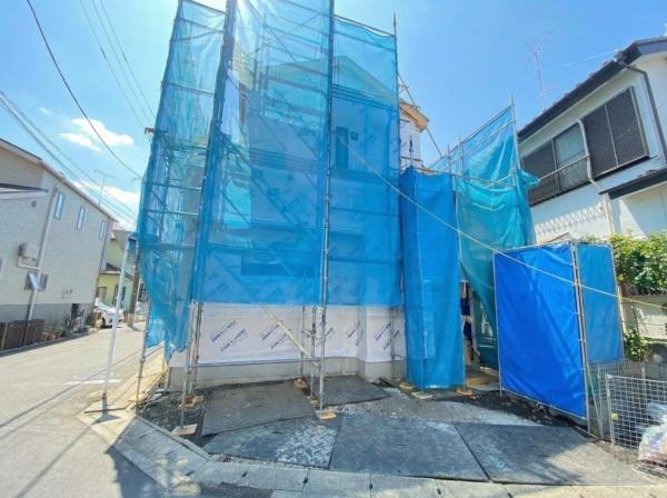 �_�ސ쌧���l�s���a�򂪋u2���ڂ̐V�z��ˌ��Ă̑O�ʓ��H�܂ތ��n�ʐ^