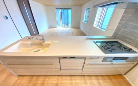 �_�ސ쌧���l�s���Ή�7���ڂ̐V�z��ˌ��ẴL�b�`��