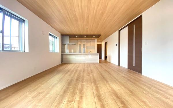 �_�ސ쌧���l�s���Ή�7���ڂ̐V�z��ˌ��Ẵ��r���O