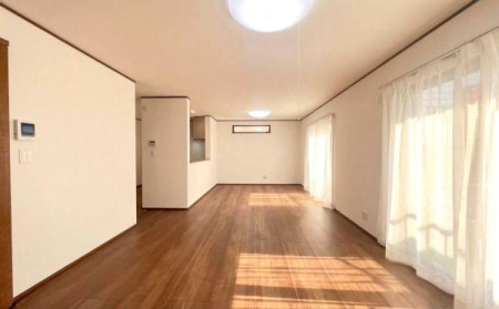 �_�ސ쌧���l�s�`��擌�i�J1���ڂ̐V�z��ˌ��Ẵ��r���O