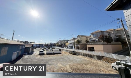 �_�ސ쌧���l�s��������̐V�z��ˌ��Ă̏Z�˂���̒��]�ʐ^