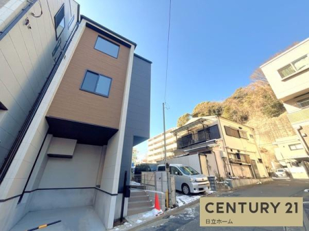 �_�ސ쌧���l�s�����Ԓ�2���ڂ̐V�z��ˌ��Ă̑O�ʓ��H�܂ތ��n�ʐ^