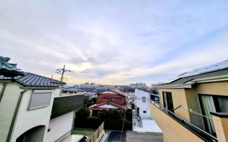 �_�ސ쌧���s������S���u3���ڂ̐V�z��ˌ��Ă̏Z�˂���̒��]�ʐ^