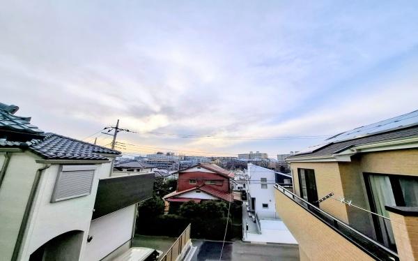 �_�ސ쌧���s������S���u3���ڂ̐V�z��ˌ��Ă̏Z�˂���̒��]�ʐ^