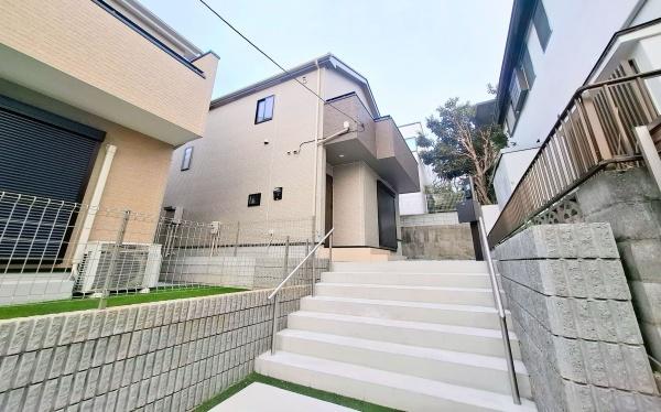 �_�ސ쌧���s������S���u3���ڂ̐V�z��ˌ��Ă̌��n�O�ώʐ^