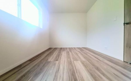 �_�ސ쌧���s�����扤�T����3���ڂ̐V�z��ˌ��Ă̐Q��