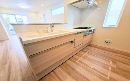 �_�ސ쌧���s�����扤�T����3���ڂ̐V�z��ˌ��ẴL�b�`��