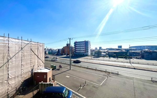 �_�ސ쌧���s����`���̒��Ã}���V�����̏Z�˂���̒��]�ʐ^