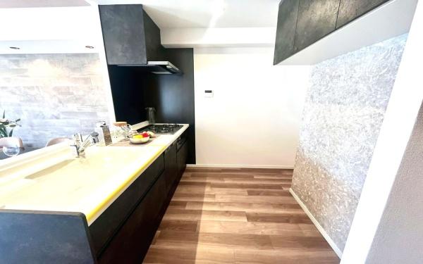 �_�ސ쌧���s����`���̒��Ã}���V�����̃L�b�`��