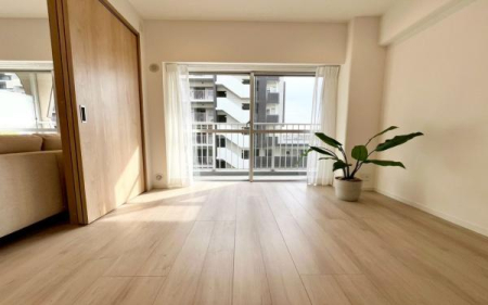 �_�ސ쌧���s�K��ˉz4���ڂ̒��Ã}���V�����̐Q��