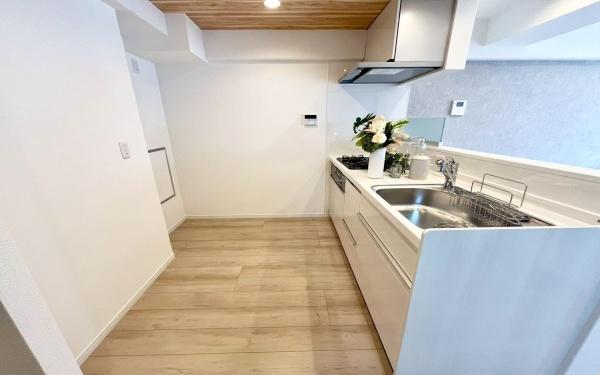 �_�ސ쌧���s�K��ˉz4���ڂ̒��Ã}���V�����̃L�b�`��